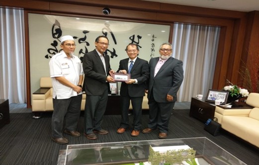 馬來西亞理工大學及馬來西亞大學玻璃市分校代表聯袂拜訪國立清華大學。
