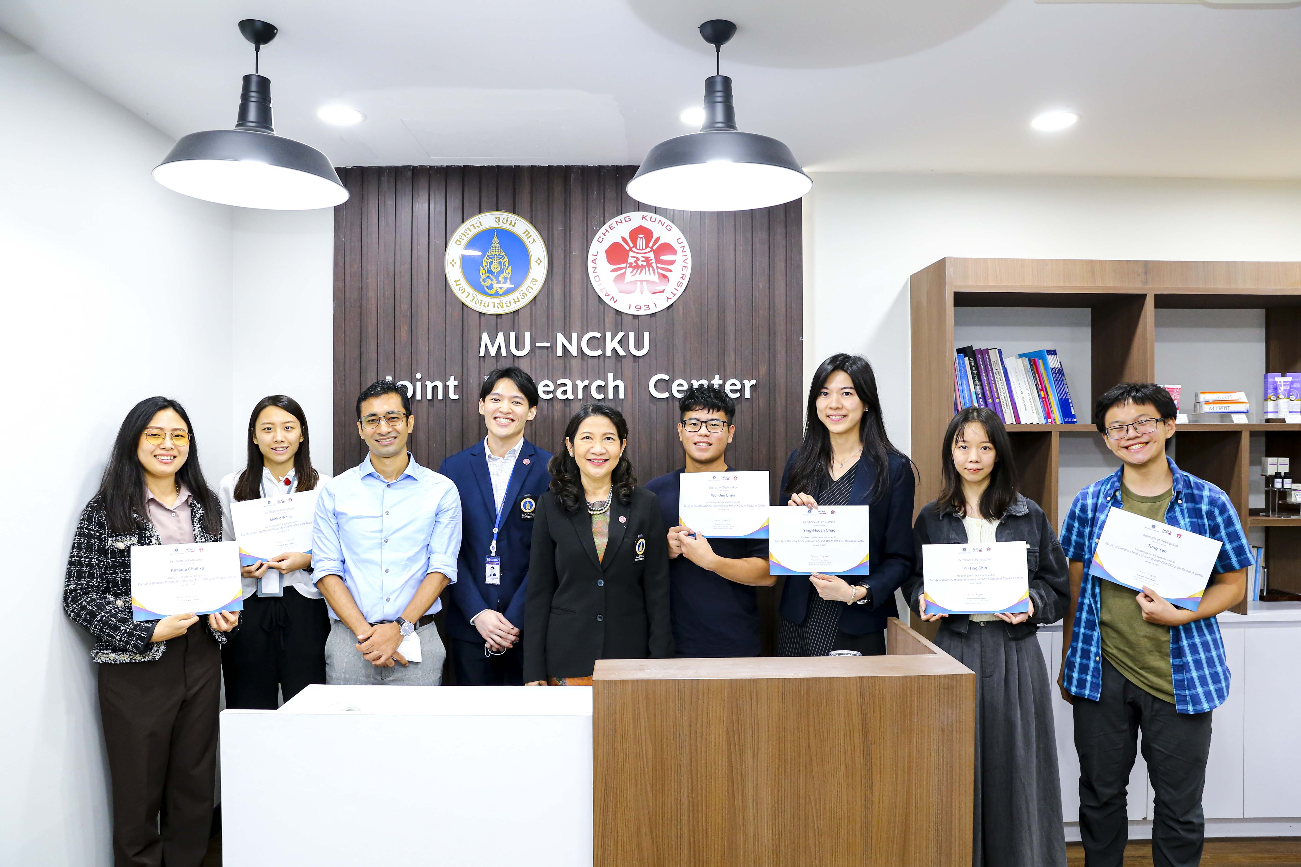 Taiwan Center for Smart Healthcare Science and Technology in Thailand held a welcome ceremony for five Biomedical Engineering students from National Cheng Kung University to Thailand Mahidol University for a one-month internship program.'s pic