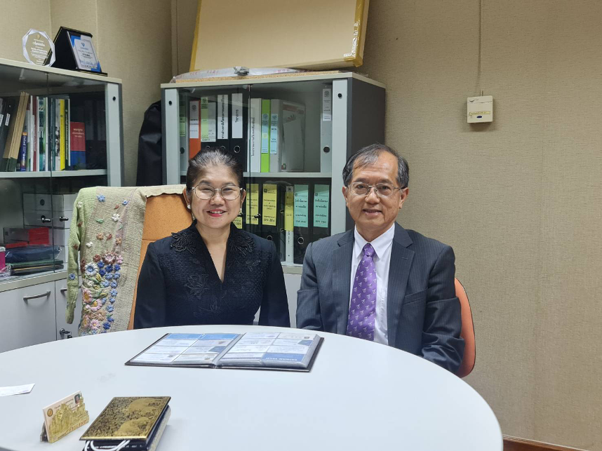 Figure 1: Photo of Professor Patamaporn Sripadungtham, Vice Dean of Faculty of Engineering for International Affairs at KU, with Chair Professor Sinn-wen Chen at NTHU.