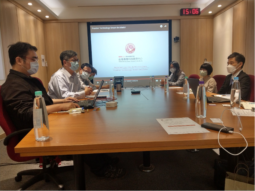 Fig.5: Working meeting with team members of Taiwan Instrument Research Institute, NARLabs
