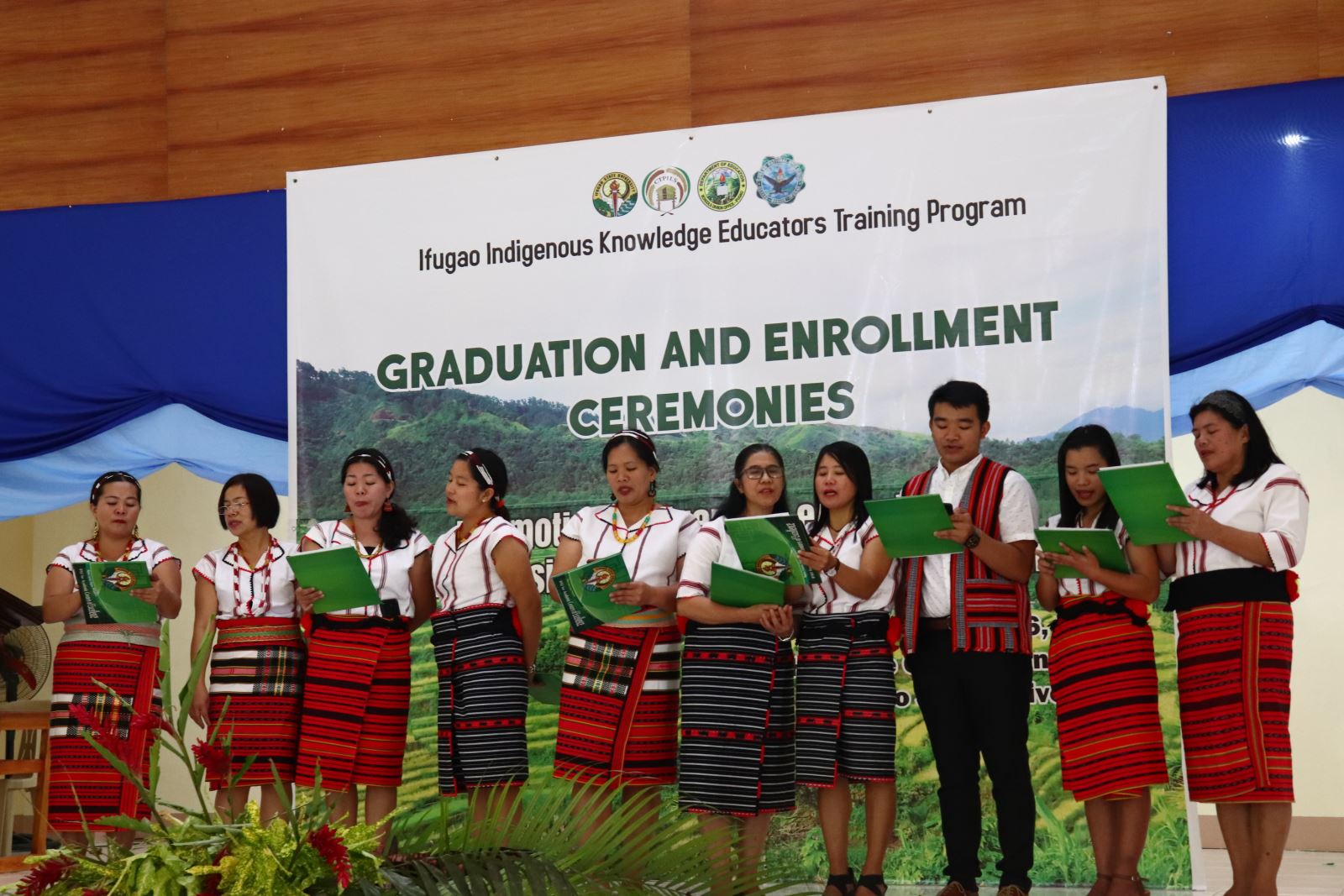 10位菲律賓教師畢業成為原住民知識教育者