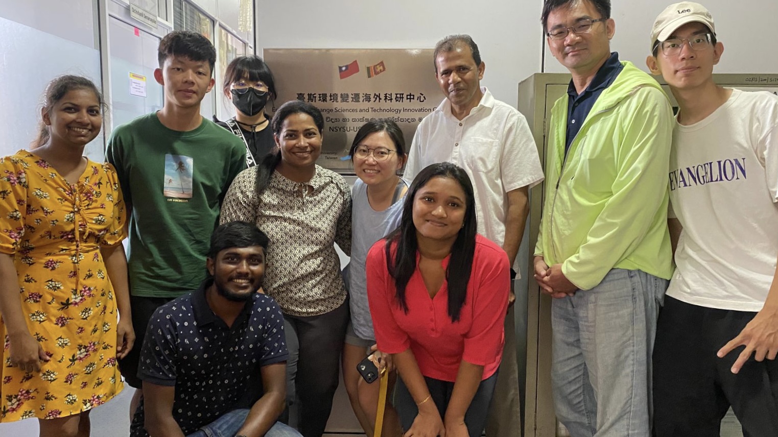Group photo of Taiwan and Sri Lanka research team.