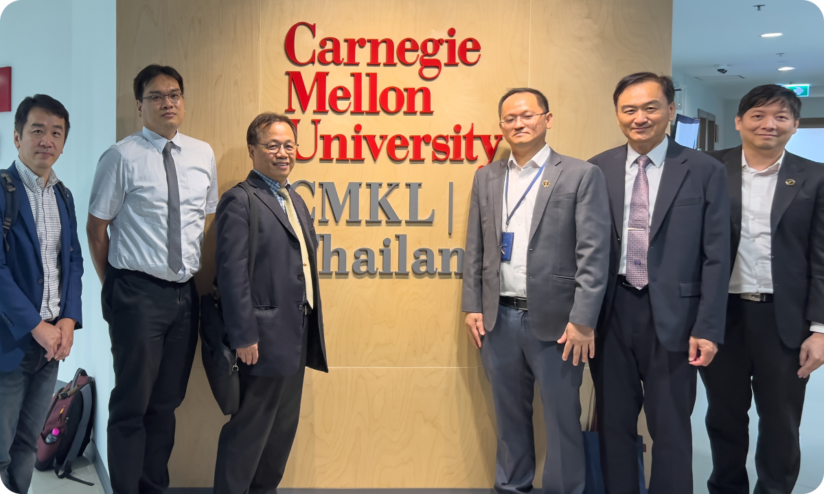 圖 7：成大代表團參訪美國卡內基梅隆大學及泰國先皇技術學院合作之 CMKL 大學